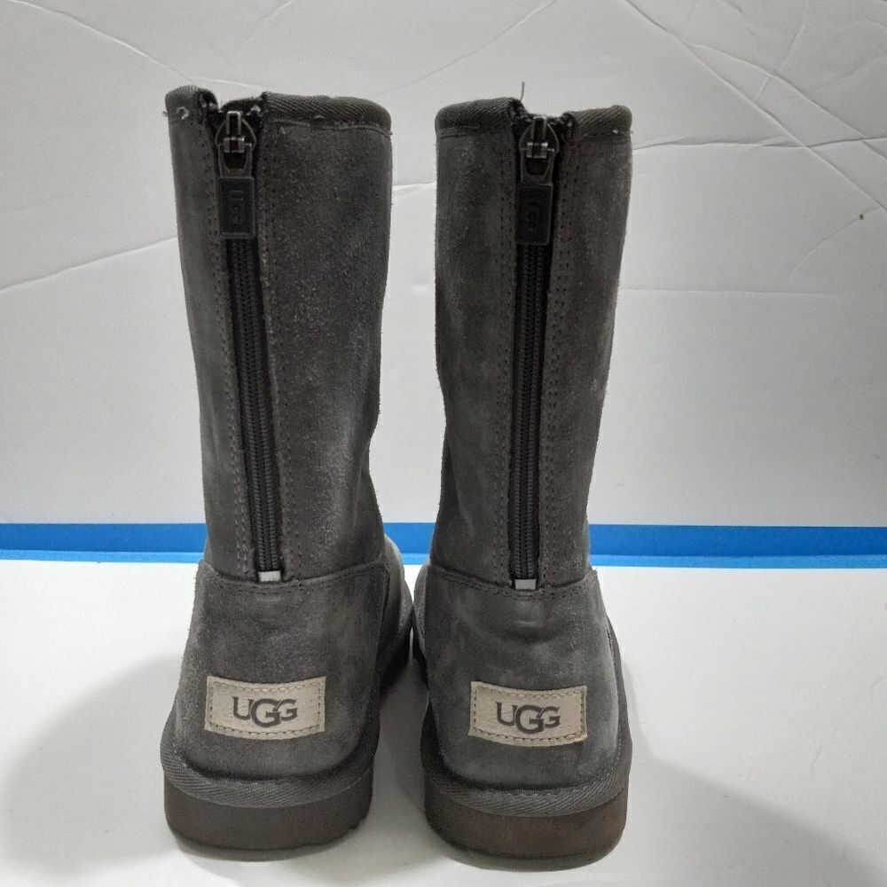 UGG Classic Short II - Picture 3 of 12